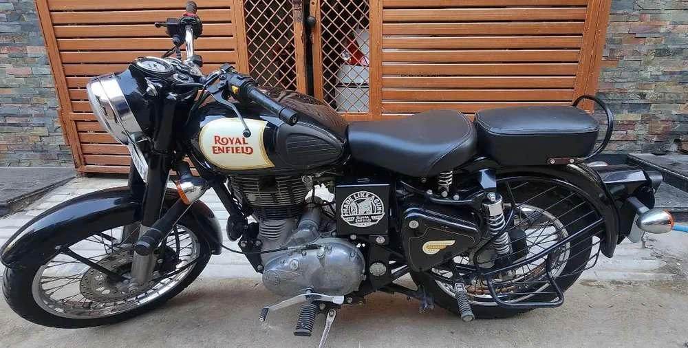 Royal Enfield Classic 350 (Good Condition)